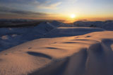 AHE100073S
Midnight Sun over Lilletinden Mountain, Nordland, Norway.