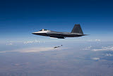 HGP100405M
An F-22 Raptor releases a GBU-32 JDAM over New Mexico.