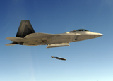 STK102996M
An F-22A Raptor drops a GBU-32 bomb.