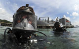 STK104796M
Navy diver wearing a MK-20 diving mask.