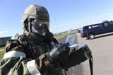 STK105780M
Soldier uses an M256 Kit to identify a simulated chemical.