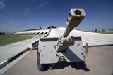 TMO100082M
Baghdad, Iraq - An Iraqi Howitzer sits at the entrance of the Monument to the Unknown Soldier.