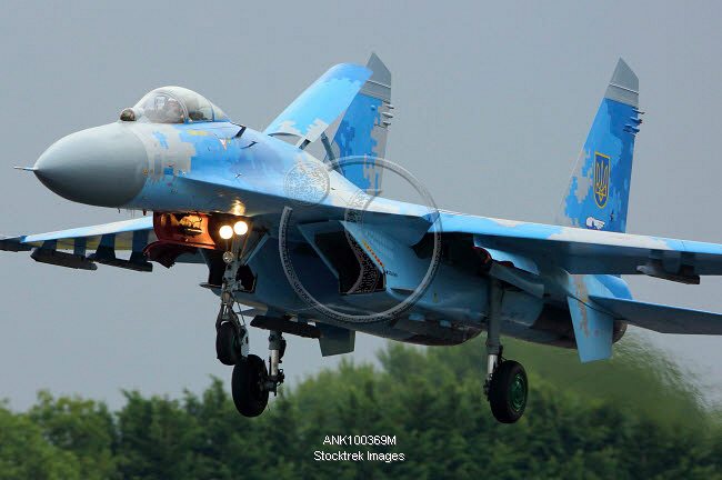 Su-27 jet fighter of the Ukrainian Air Force landing. | Stocktrek Images